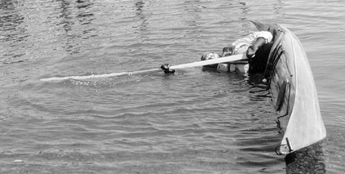 sculling5.jpg (45143 bytes)